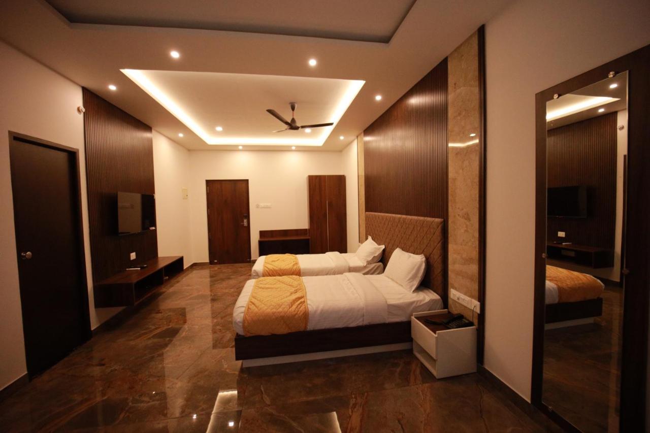 Bliss Regency Business Hotel 팔라카드 외부 사진
