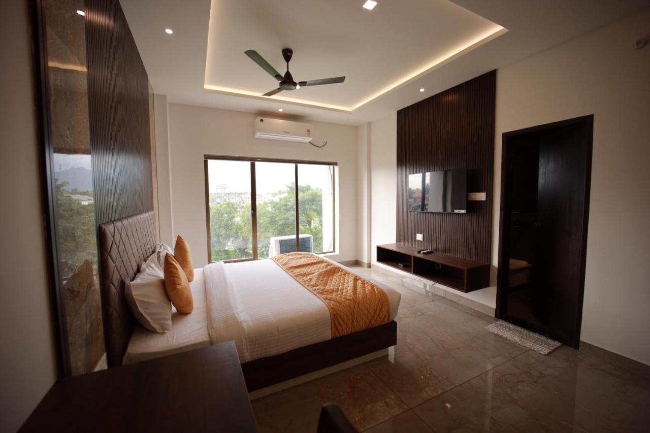 Bliss Regency Business Hotel 팔라카드 외부 사진