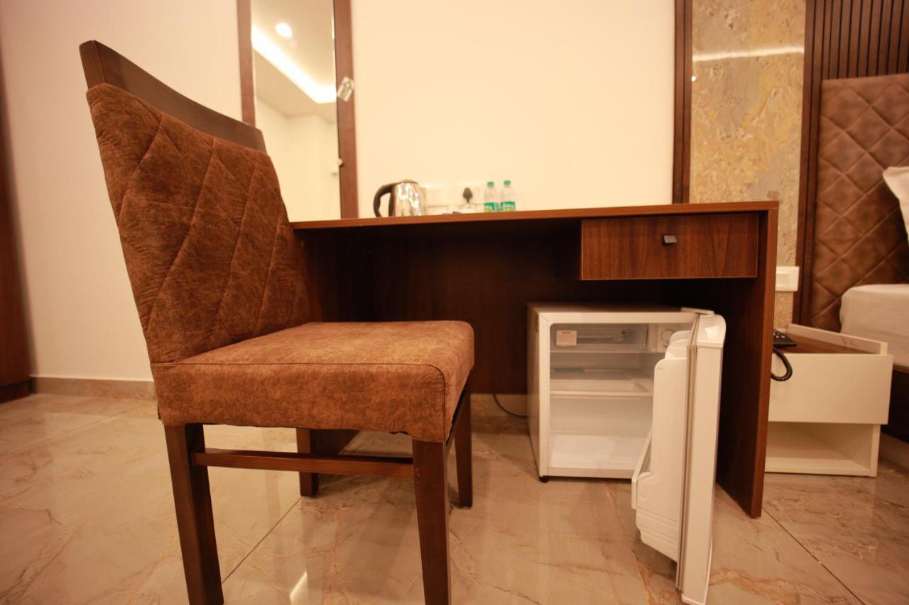Bliss Regency Business Hotel 팔라카드 외부 사진