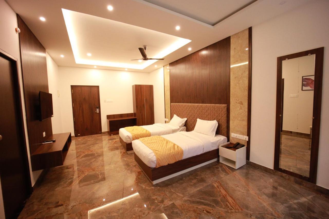 Bliss Regency Business Hotel 팔라카드 외부 사진